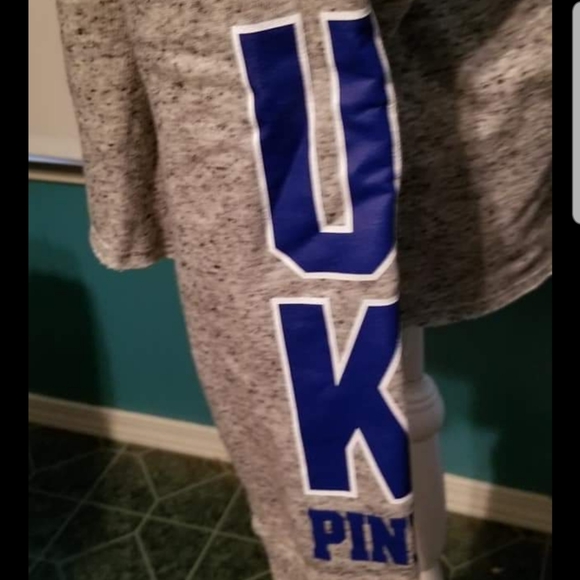 NEW, COLLEGIATE UK CHOKER NECK PULLOVER HOODIE - Picture 3 of 5